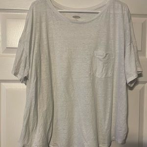 White T-shirt w/ pocket